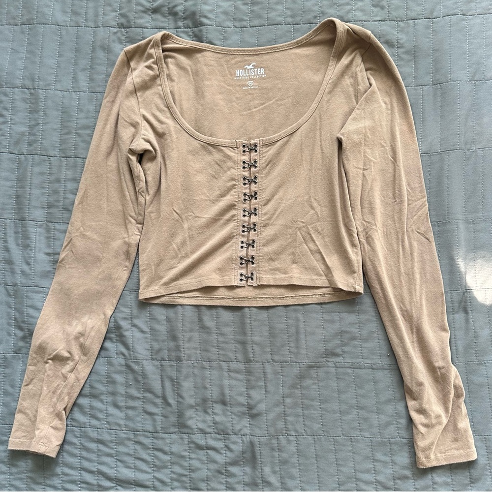 Cropped Long Sleeve with Clips